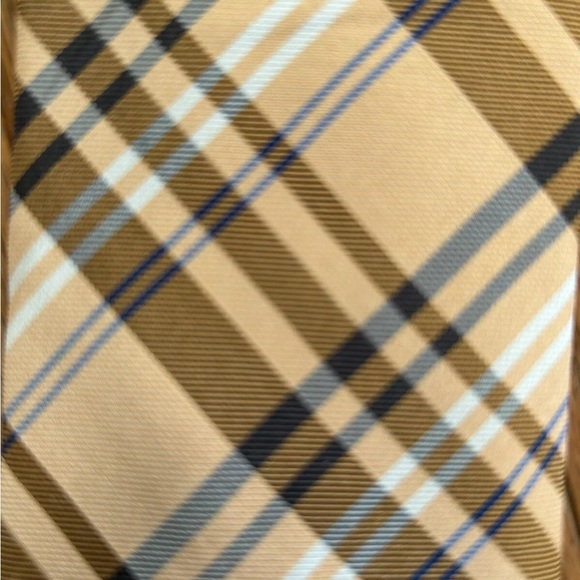 Parsley Luxury Neckwear - Men’s Neck Tie - Cream/Navy/White/Black Plaid Pattern - Picture 4 of 8